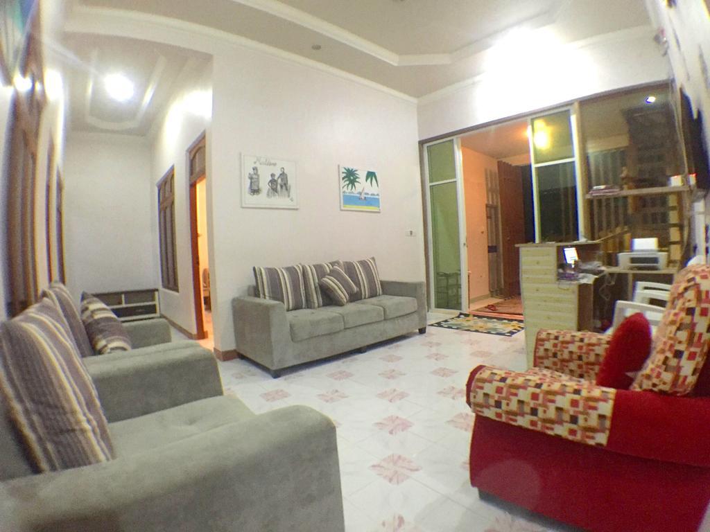 Gurus Maldives At Gulhi Island Hotel Exterior photo